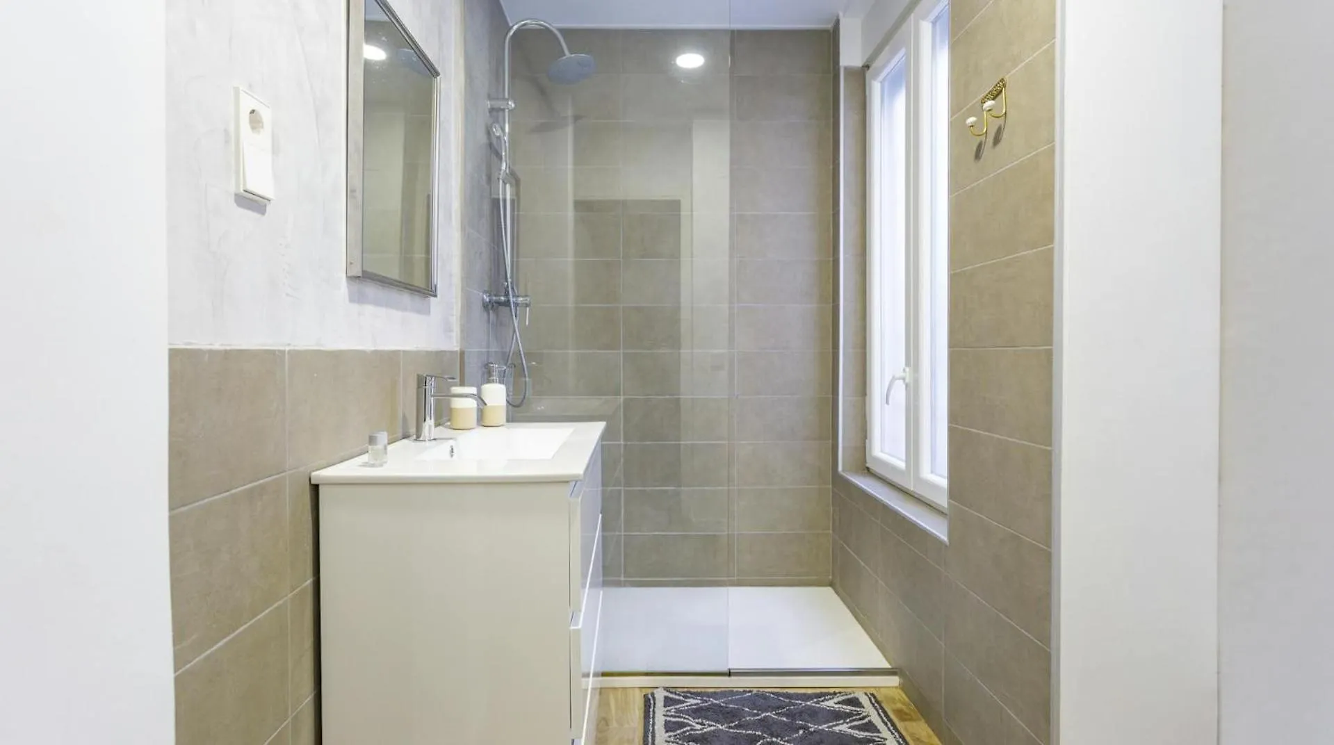 Sunrise Estate Hotel Rome